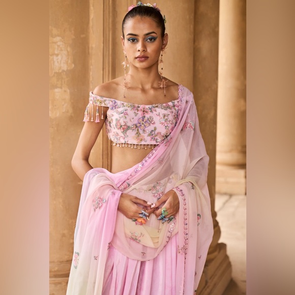 NWT Dhoti Style Suit from Lashkaraa Garden of Serenity Collection (never worn) - Picture 3 of 11